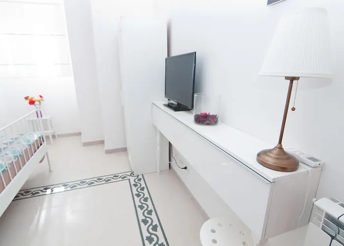 Mio House Vatican רומא